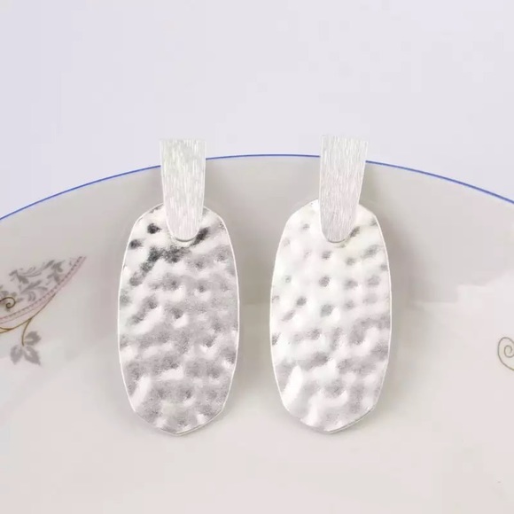 NEW Hammered stud drop Earring 3 color choices - Picture 3 of 7